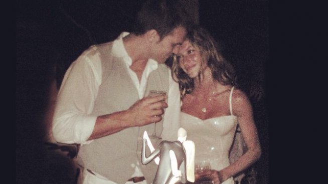 Жизел Бюндхен и единствената снимка на сватбената ѝ рокля