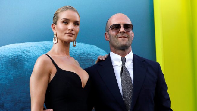 Най-сетне се решиха: Джейсън Стейтъм и Роузи ще се женят