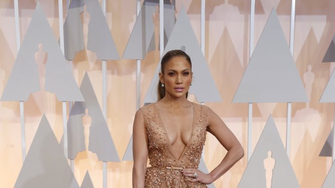 „Оскарите“ и открояващите се добри модни моменти