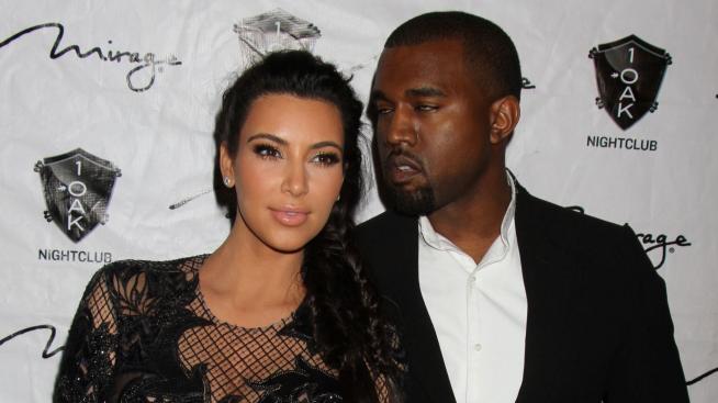 Ким и Кание дариха с рапърски дрешки малкия Джордж