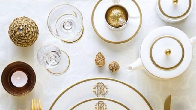 Коледни декорации за празничната маса