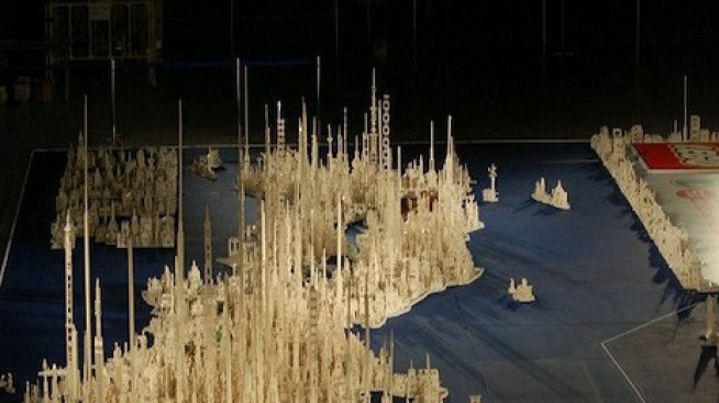 Бъдещето на Япония в 1,8 милиона LEGO блокчета