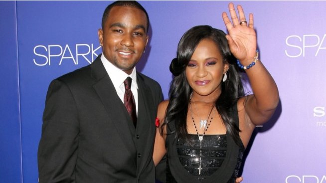 Бившият на Боби Кристина Браун преби новата си приятелка