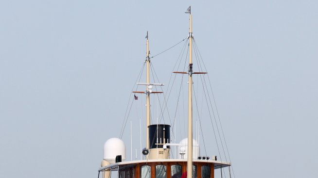 Джоан Роулинг купи яхтата на Джони Деп