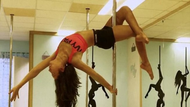 Ирландка пребори анорексията с танци на пилон