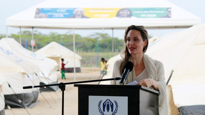 Анджелина Джоли става част от списание „Time“