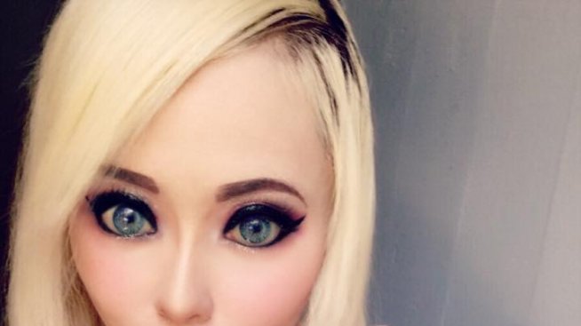 Американка похарчи хиляди, за да стане човешка кукла