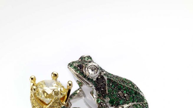 Бижута с жаби
