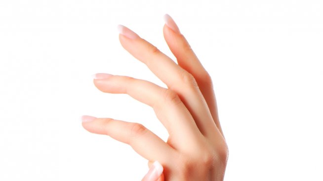 Маникюр в дрескод!