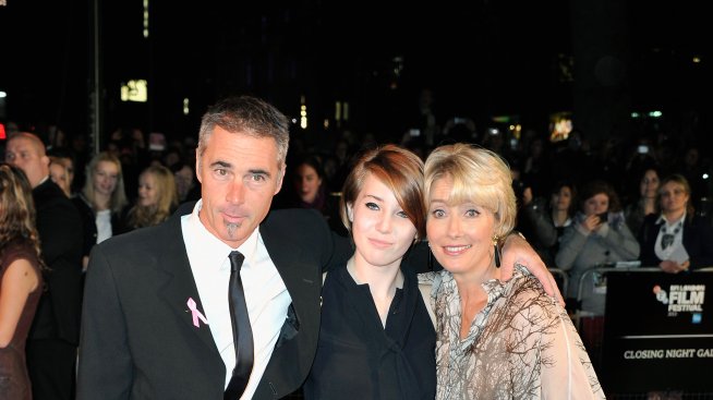 Ема Томпсън пише секс наръчник за 14-годишната си дъщеря