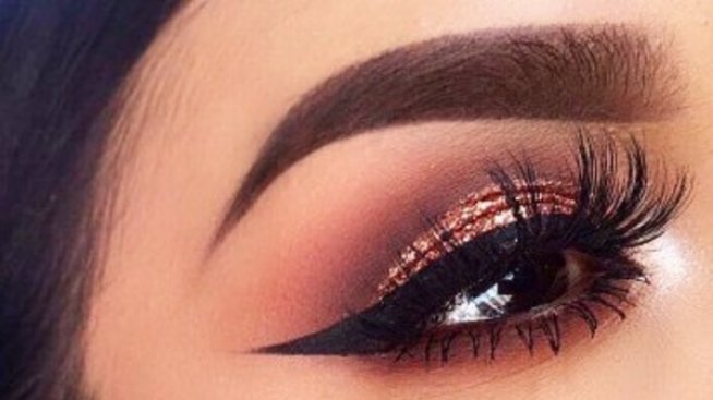 Как да направим веждите по-плътни?