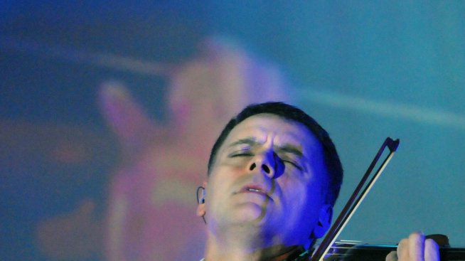 Васко Василев вдигна 12 000 на крака