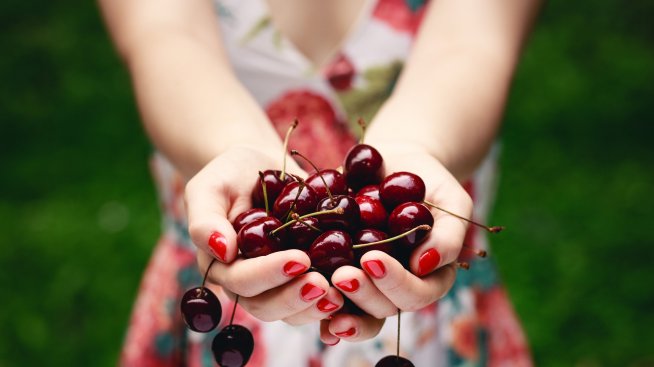 Череши – скъпи, но полезни!