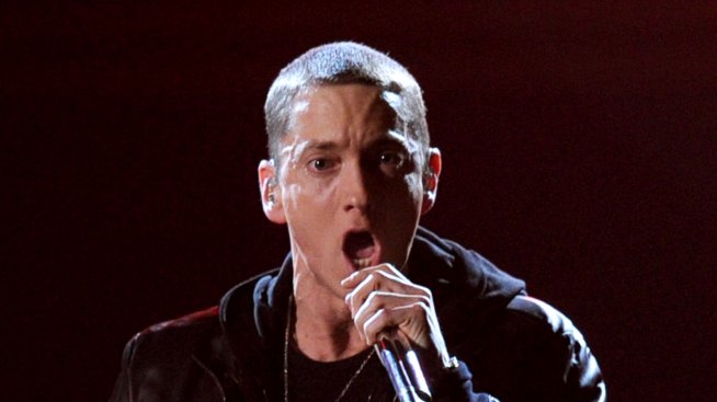 Еминем спечелил 1 млн. евро за ден