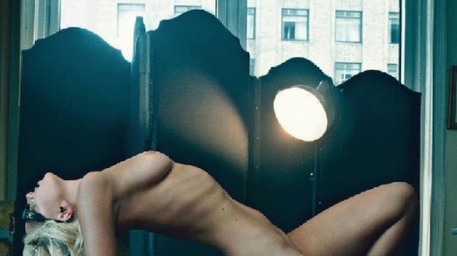 Лейди Гага, голата муза на Vanity Fair