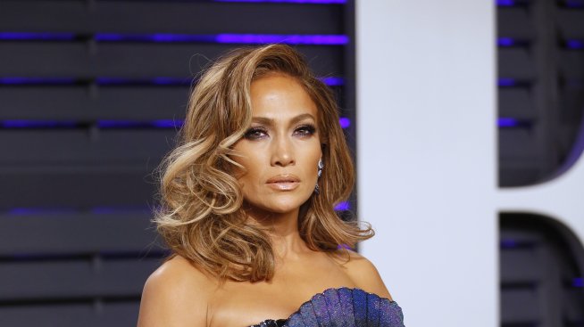Музикалната лъвица Дженифър Лопес става на 50