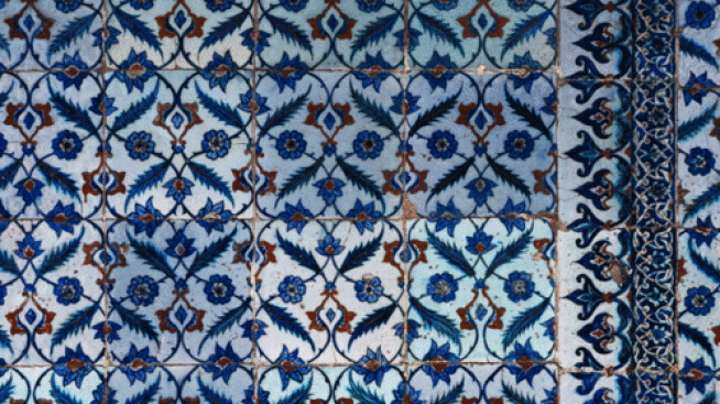 Любимите еспадрили на Долче и Габана