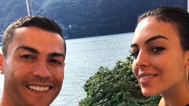 Роналдо отрече в Twitter  да е насилник