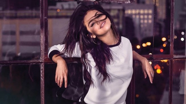 Селена Гомес е иконата за стил на Adidas NEO