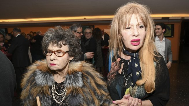 Вместо за рожден ден, Стоянка Мутафова се готви за съд