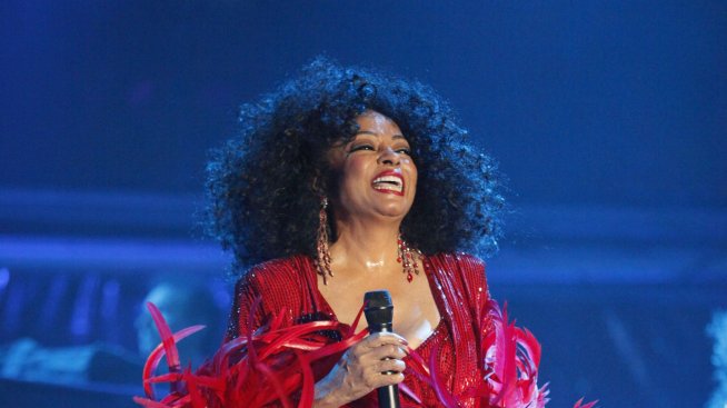 Даяна Рос си изкълчила крака на парти на Наоми