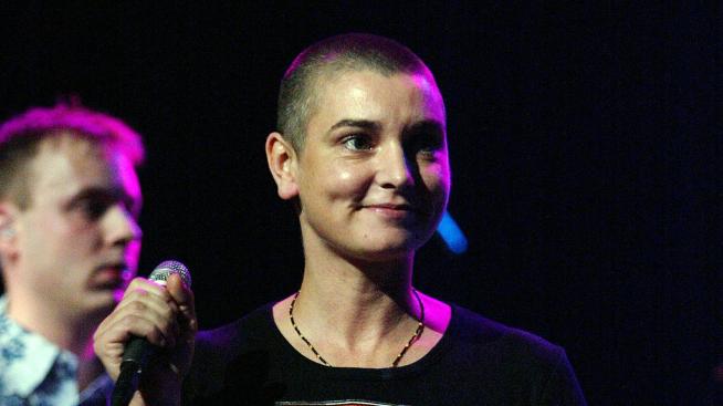 Шинейд О'Конър застава пред олтара днес