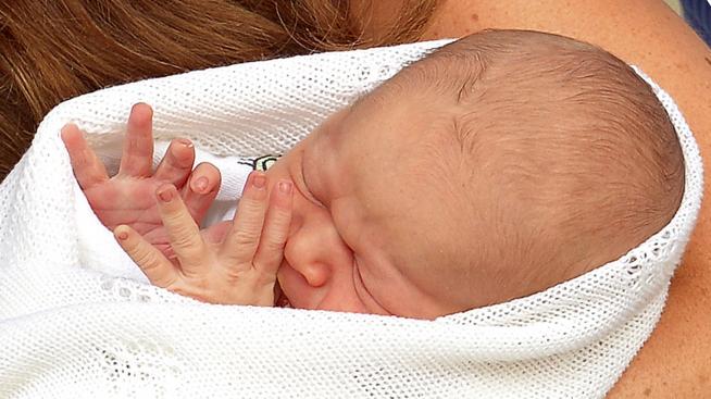 Канада дари 100 000 долара в името на принц Джордж