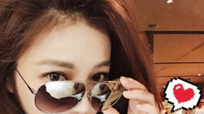 Тийнейджърка? Не, 41-годишна тайландка без корекции