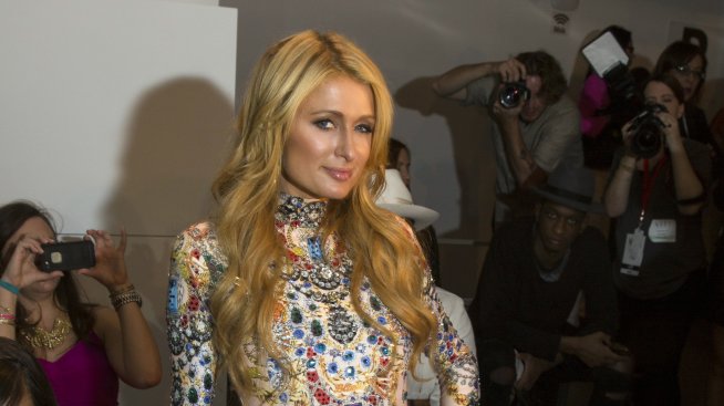 Парис Хилтън си купи най-малкия померан в света