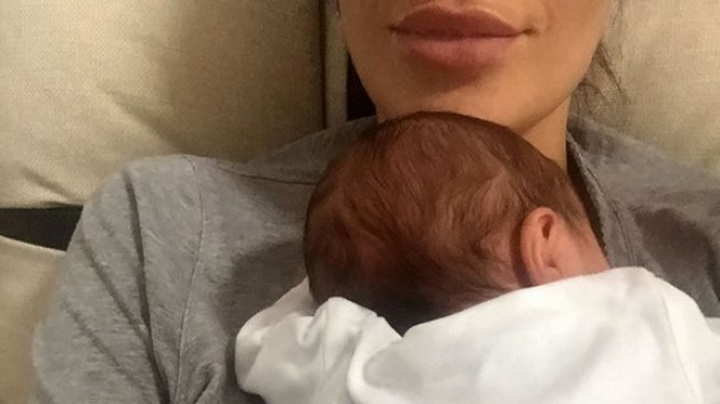 Черната Златка показа сина си