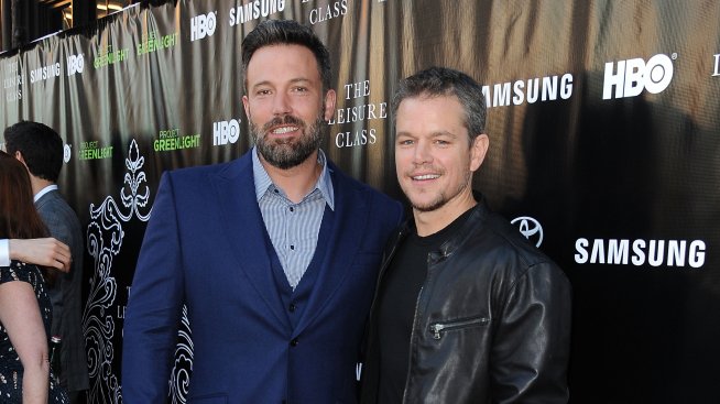 Бен Афлек се появи ухилен до уши