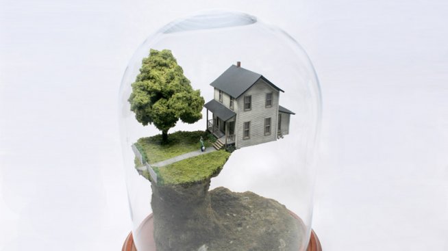 Миниатюрни катаклизми в стъкло