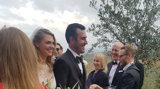 Кейт Ъптън се омъжи!