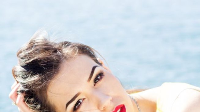 Как да се погрижим правилно за лицето си през лятото?