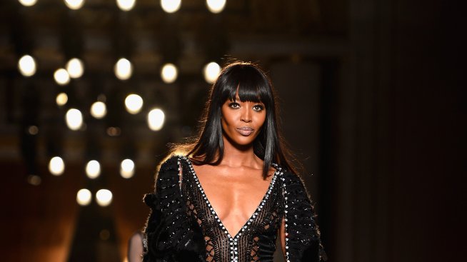 Наоми доказа, че и на 43 е достойна да дели подиума с 20-годишните