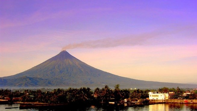 Майон – вулканът с перфектен конус