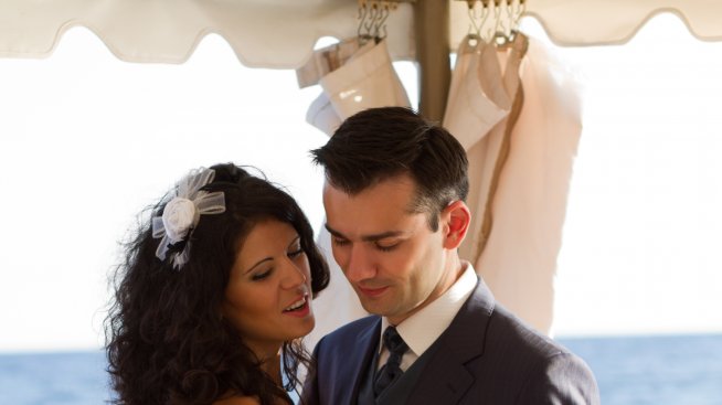 Как да изберете идеалната песен за първи танц