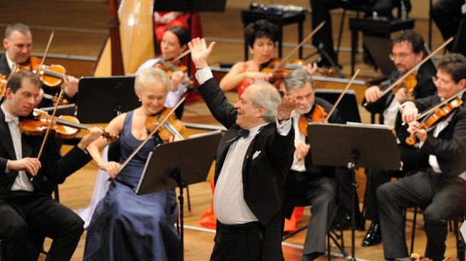 Коледно настроение със Strauss Orchestra Vienna