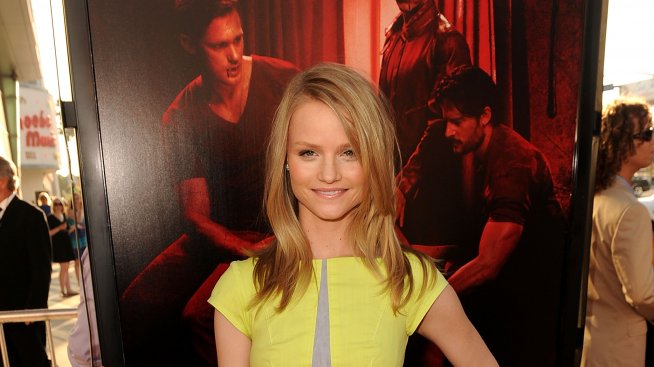 Линдзи Пулсифър заменя Хилари Дъф