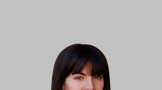 Красотата в парламента: Теодора Халачева от БСП