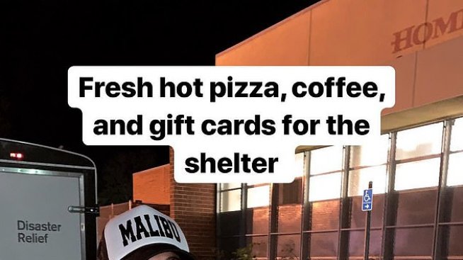 Лейди Гага стана разносвач на пици