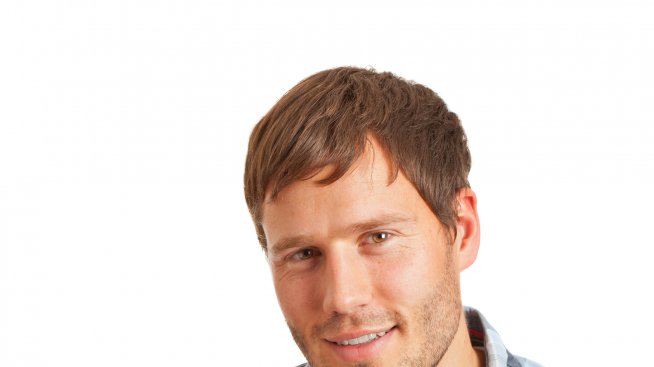 Искате мъжът ви да отслабне? Натяквайте му го и ще успее