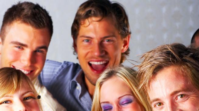 Срещите с приятели пазят мозъка