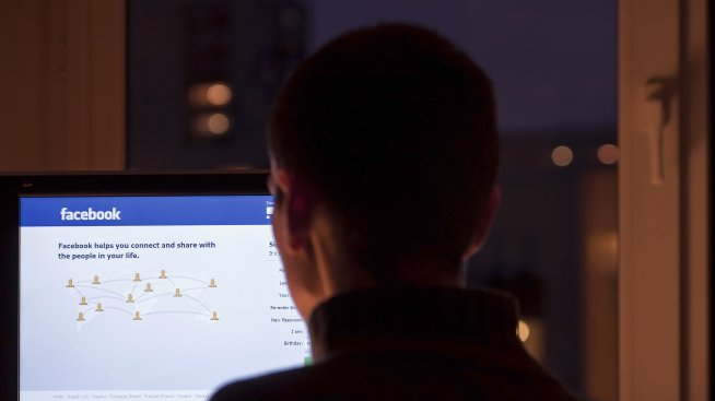 Ефектите на Facebook, Twitter и смартфоните върху човека