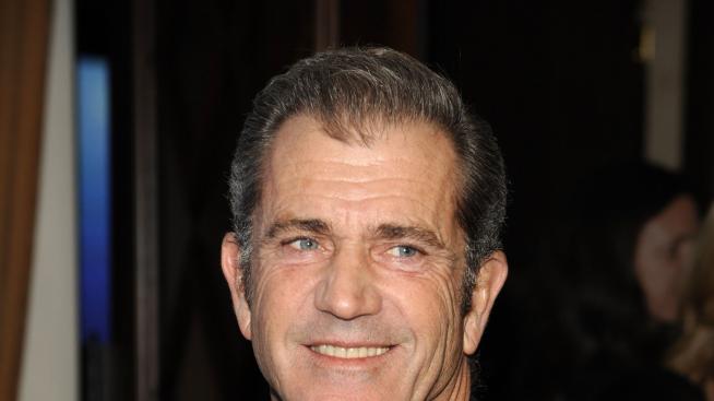 Мащехата на Мел Гибсън поиска ограничителна заповед срещу него