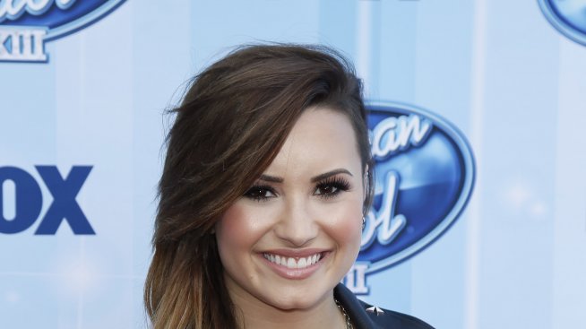 Деми Ловато си пада по Амбър Хърд