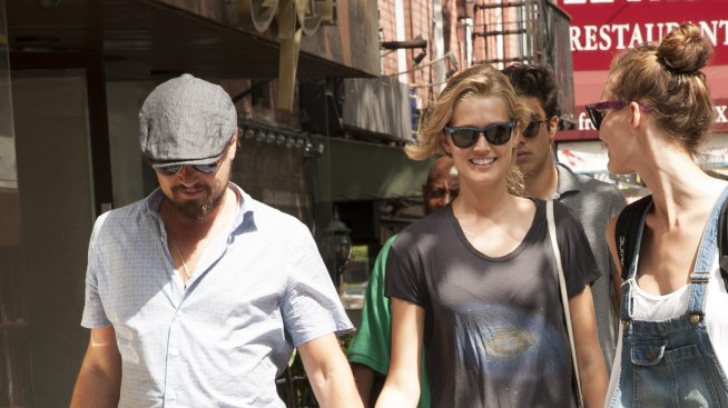 Гаджето на Леонардо ди Каприо иска четири деца