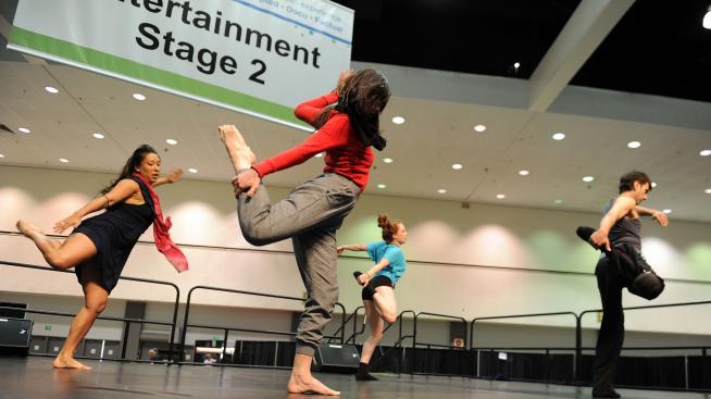 Безплатен уъркшоп по танци пред НДК