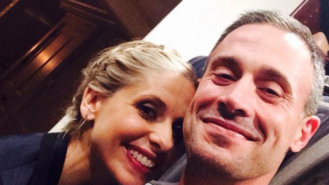 Сара Мишел Гелар отрича слуховете, че мъжът ѝ е парализиран