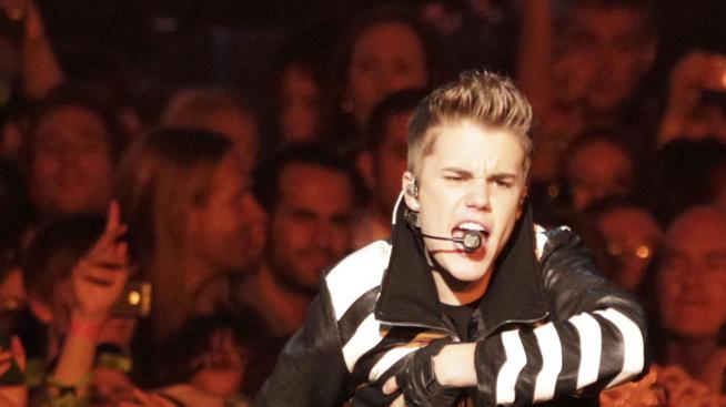 Обвиненият Бийбър ще съди Марая